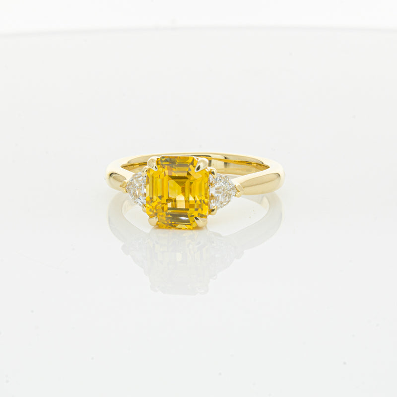 18ct Yellow Gold 3.05ct Golden Sapphire & Diamond Ring-Ring-Walker & Hall