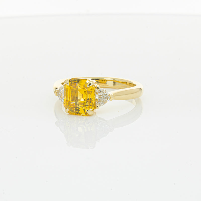 18ct Yellow Gold 3.05ct Golden Sapphire & Diamond Ring-Ring-Walker & Hall
