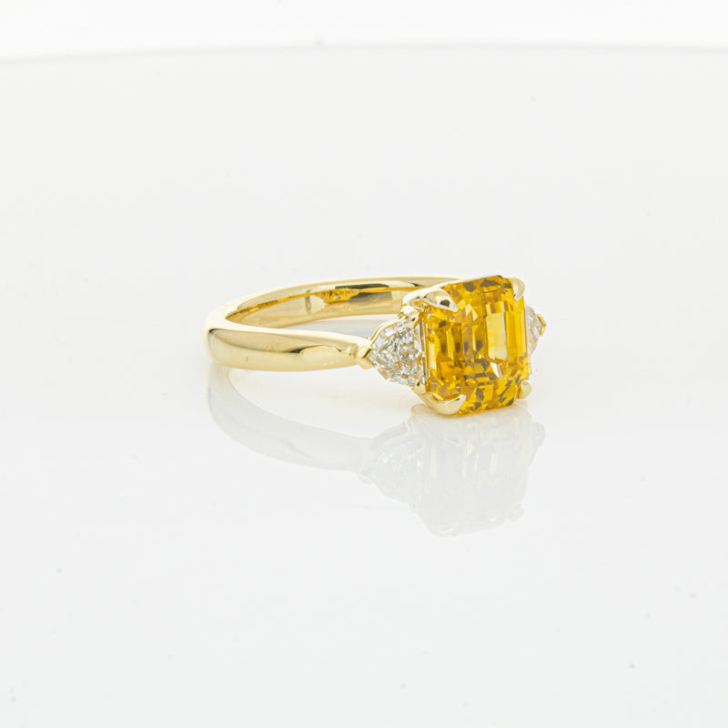 18ct Yellow Gold 3.05ct Golden Sapphire & Diamond Ring-Ring-Walker & Hall