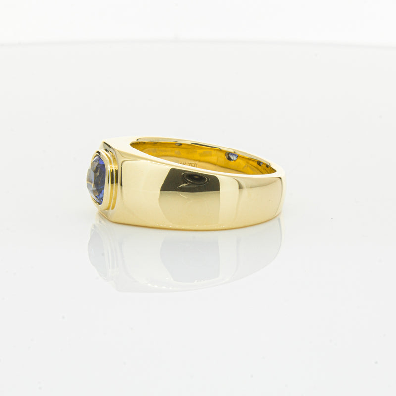 18ct Yellow Gold 1.32ct Sapphire Ring-Ring-Walker & Hall