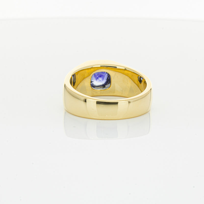 18ct Yellow Gold 1.32ct Sapphire Ring-Ring-Walker & Hall