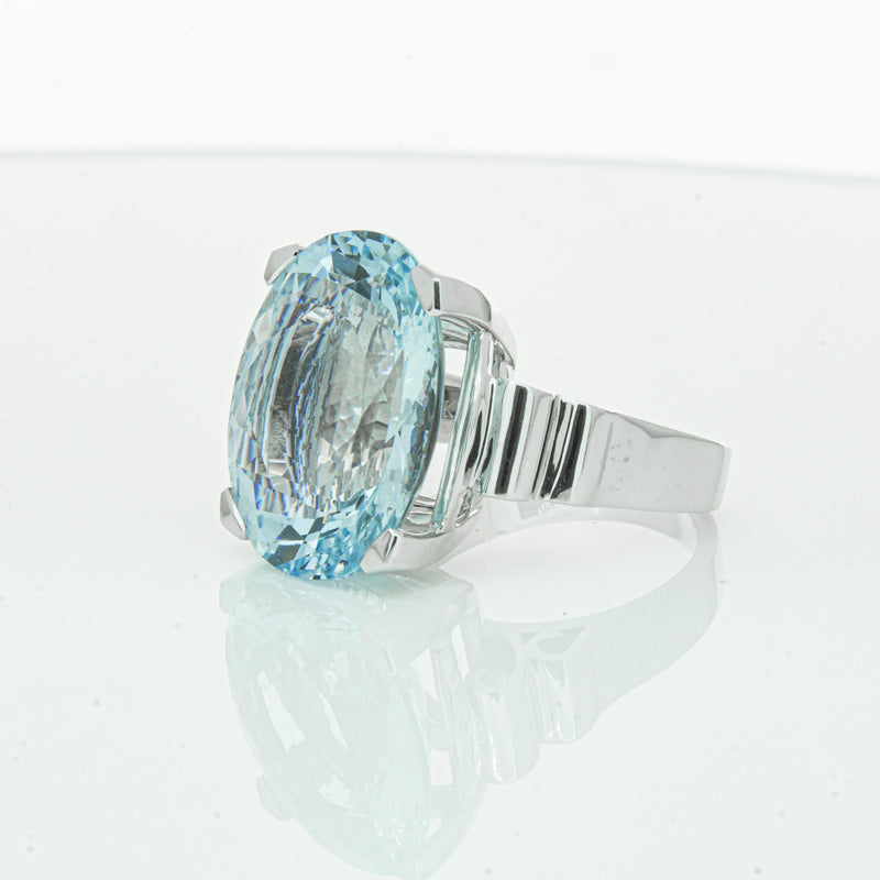 9ct White Gold Aquamarine Ring-Ring-Walker & Hall