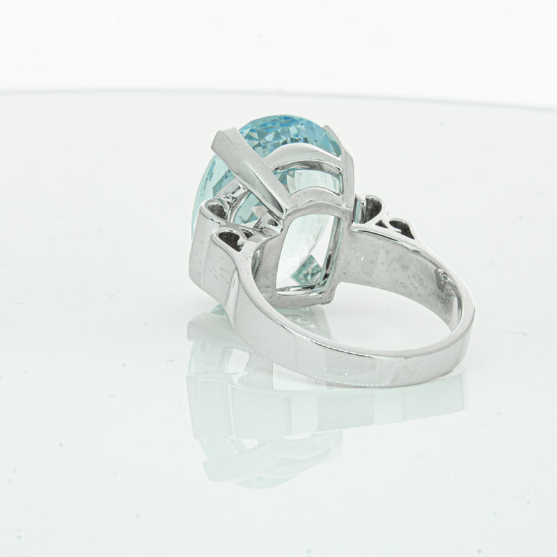 9ct White Gold Aquamarine Ring-Ring-Walker & Hall