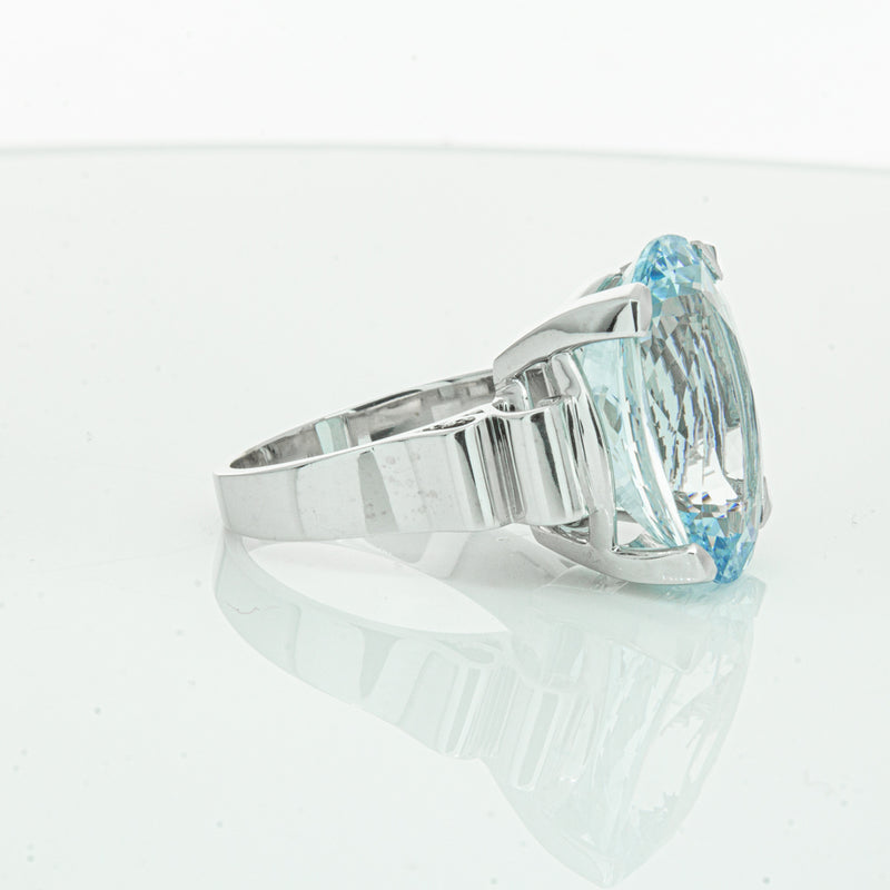 9ct White Gold Aquamarine Ring-Ring-Walker & Hall