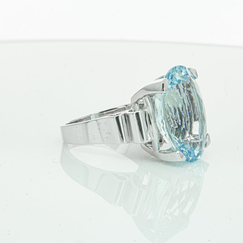 9ct White Gold Aquamarine Ring-Ring-Walker & Hall