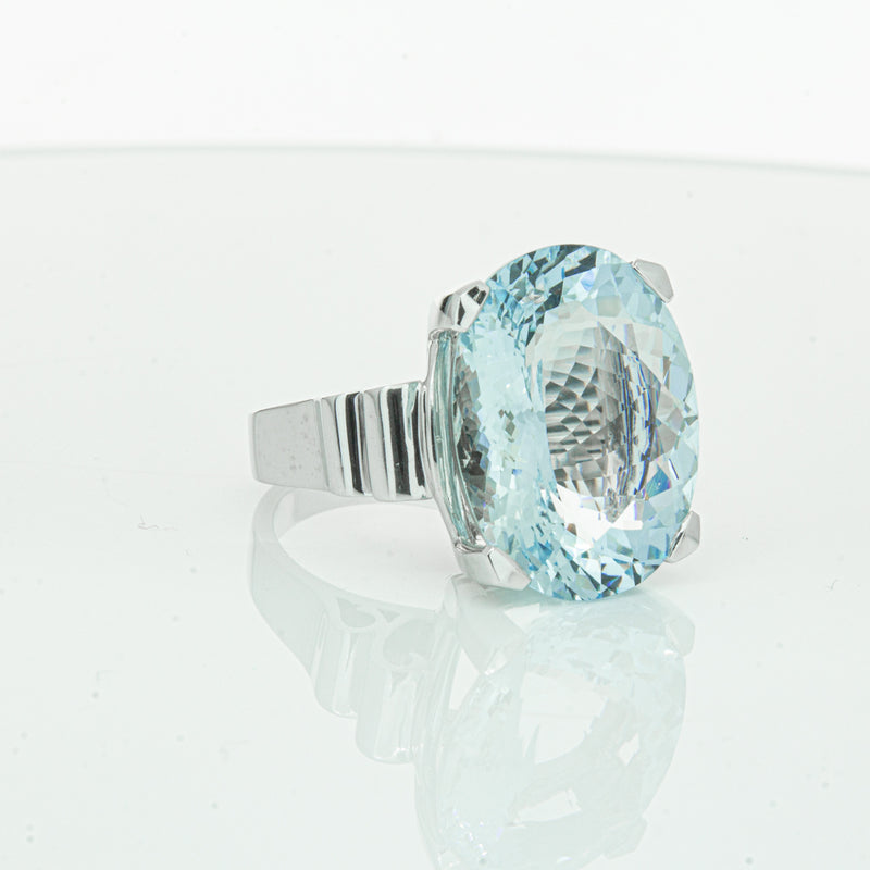 9ct White Gold Aquamarine Ring-Ring-Walker & Hall