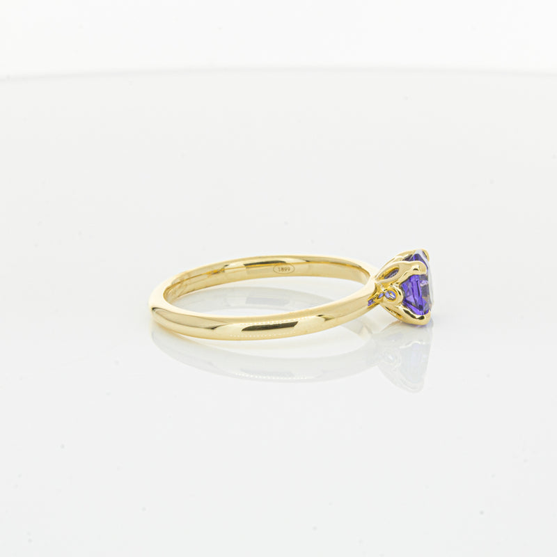 18ct Yellow Gold Tanzanite Mini Octavia Ring-Ring-Walker & Hall