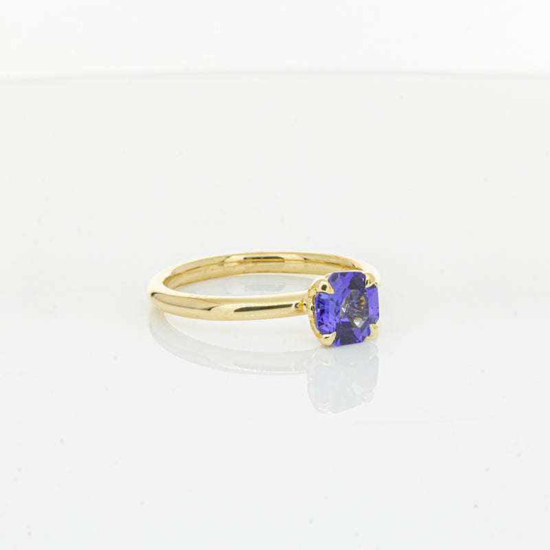 18ct Yellow Gold Tanzanite Mini Octavia Ring-Ring-Walker & Hall