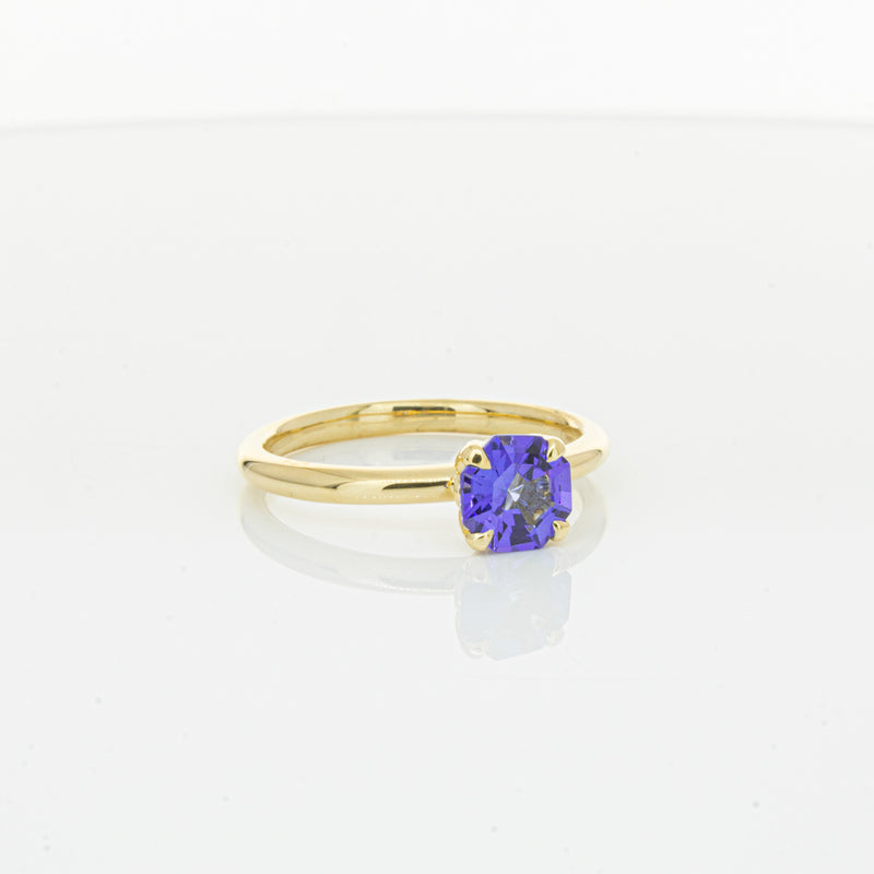 18ct Yellow Gold Tanzanite Mini Octavia Ring-Ring-Walker & Hall