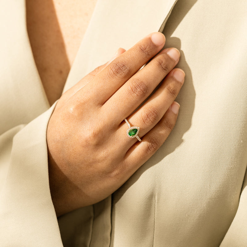 18ct Yellow Gold .74ct Tsavorite & Diamond Mini Sierra Ring-Ring-Walker & Hall