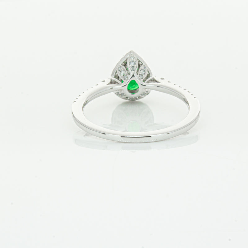 18ct White Gold .64ct Emerald & Diamond Mini Sierra Ring-Ring-Walker & Hall