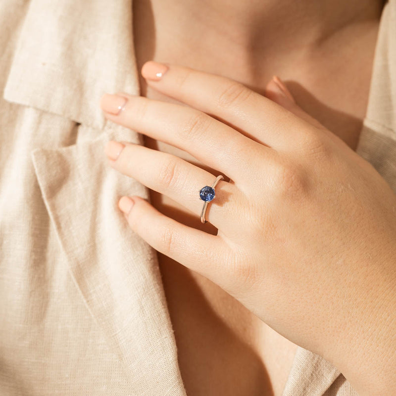 18ct White Gold Sapphire Cosmopolitan Ring-Ring-Walker & Hall