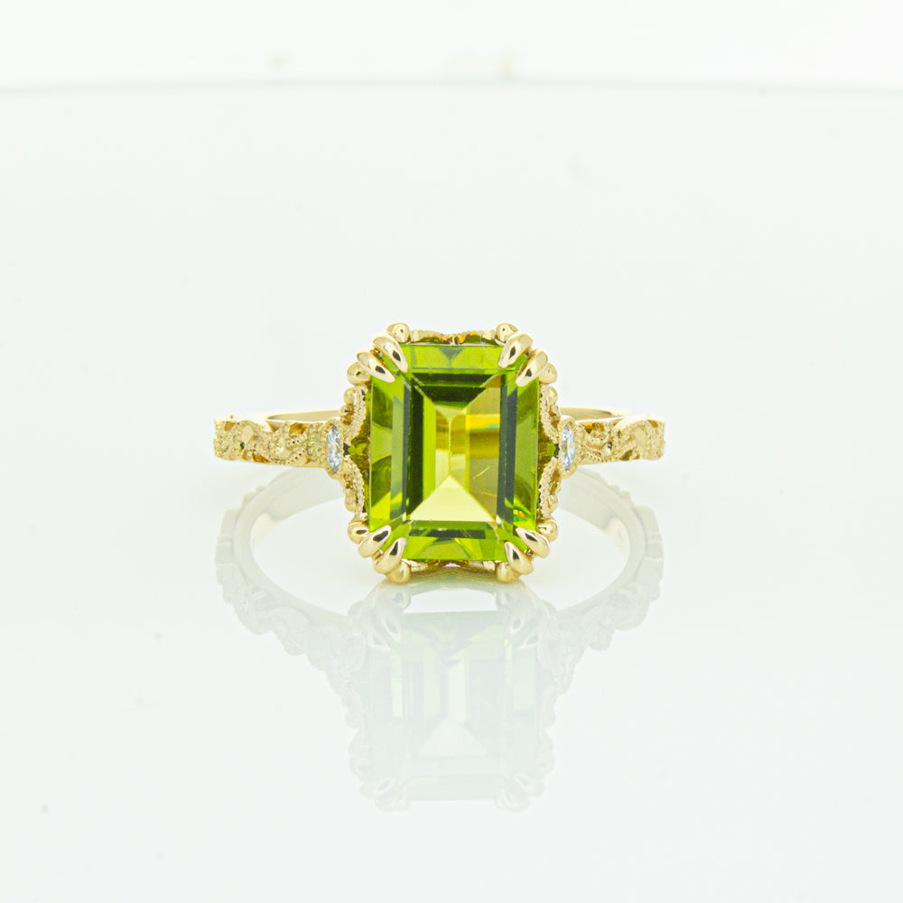 18ct Yellow Gold Peridot & Diamond Romanov Ring-Ring-Walker & Hall