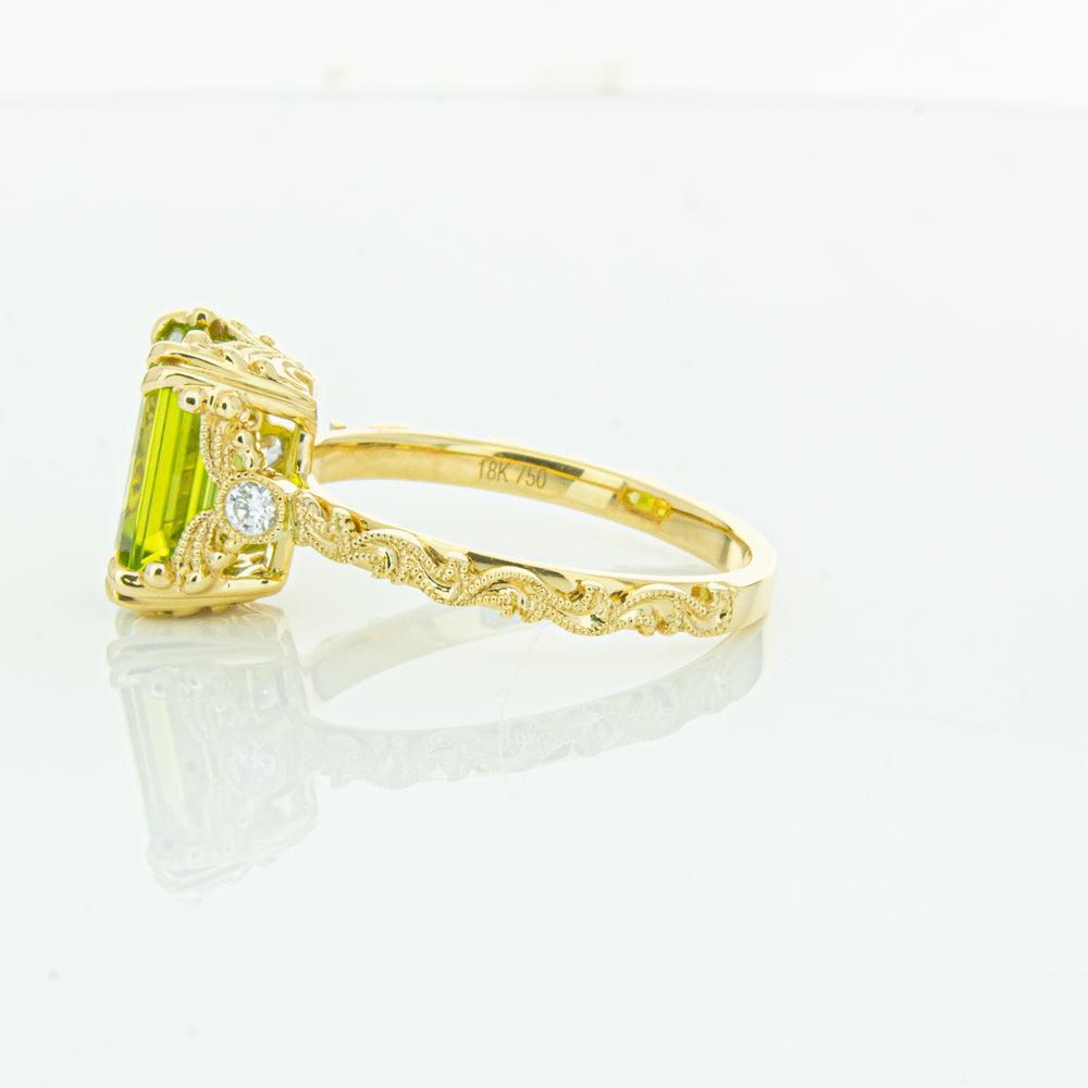 18ct Yellow Gold Peridot & Diamond Romanov Ring-Ring-Walker & Hall