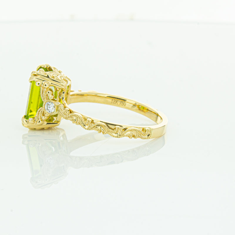18ct Yellow Gold Peridot & Diamond Romanov Ring-Ring-Walker & Hall