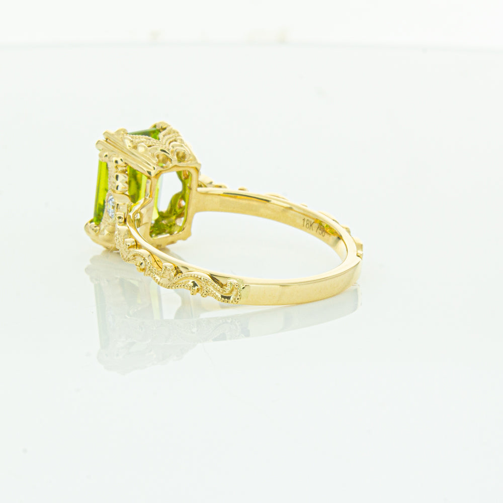 18ct Yellow Gold Peridot & Diamond Romanov Ring-Ring-Walker & Hall