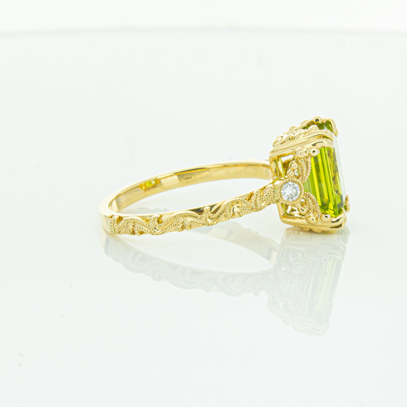18ct Yellow Gold Peridot & Diamond Romanov Ring-Ring-Walker & Hall