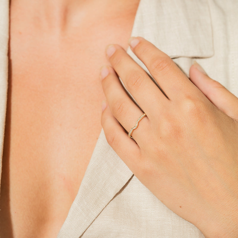 18ct Yellow Gold .08ct Diamond Eiffel Band-Ring-Walker & Hall