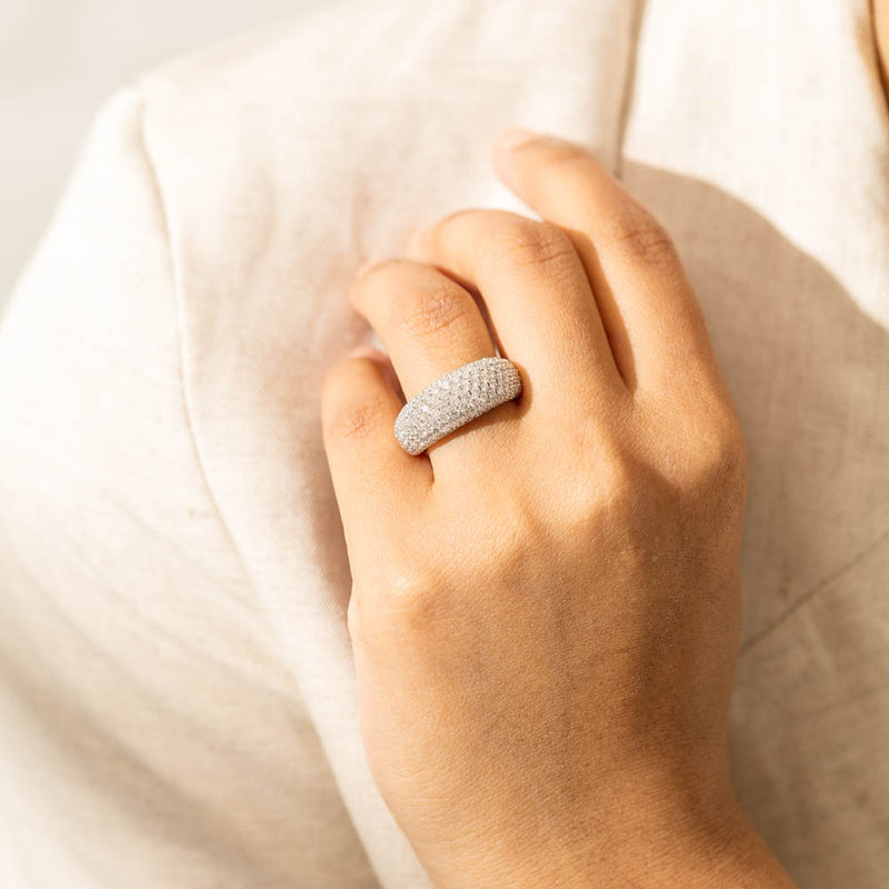 18ct White Gold 1.89ct Diamond Band-Ring-Walker & Hall