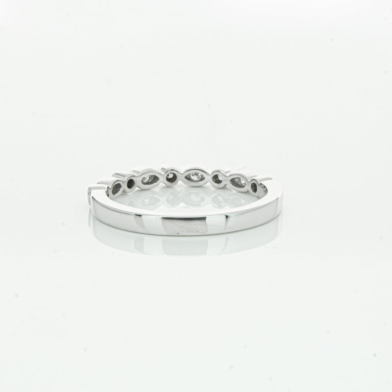 18ct White Gold Diamond Aura Ring-Ring-Walker & Hall