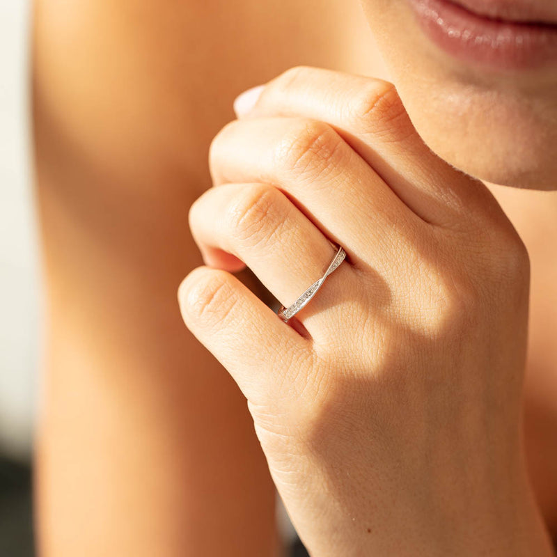 18ct White Gold .09ct Diamond Zenith Band-Ring-Walker & Hall