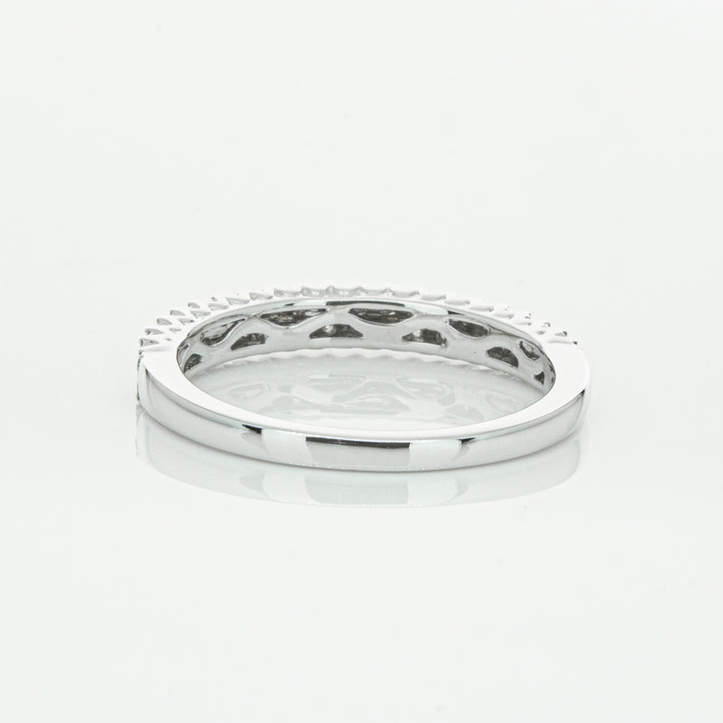 14ct White Gold Diamond Lumiere Band-Ring-Walker & Hall