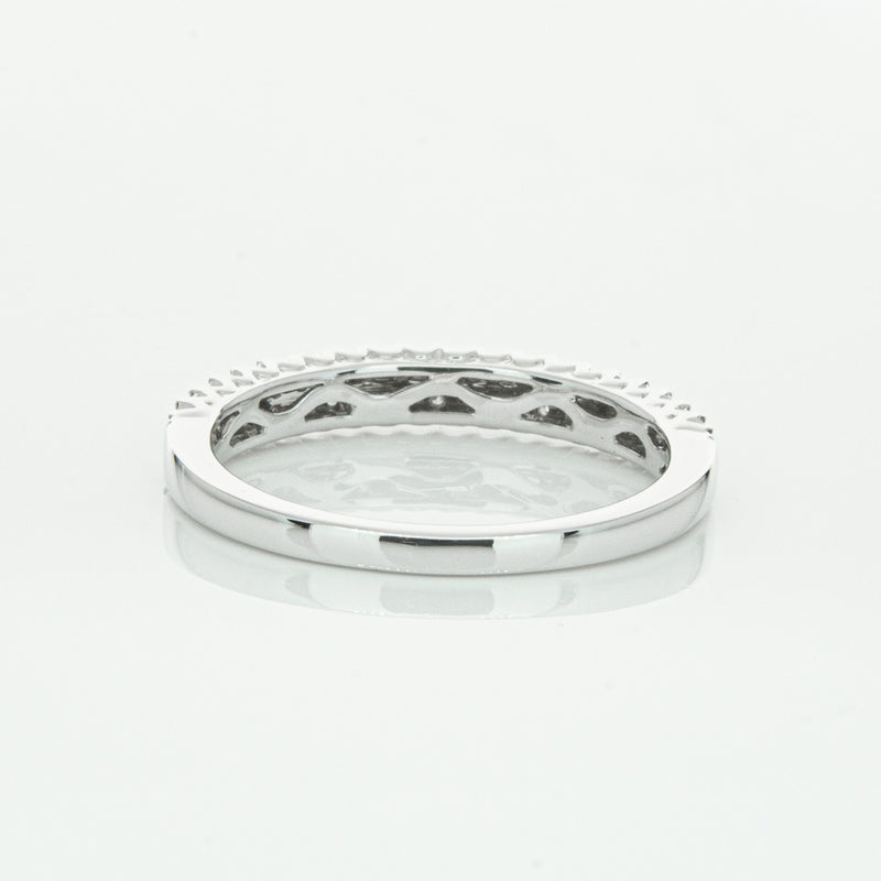 14ct White Gold Diamond Lumiere Band-Ring-Walker & Hall