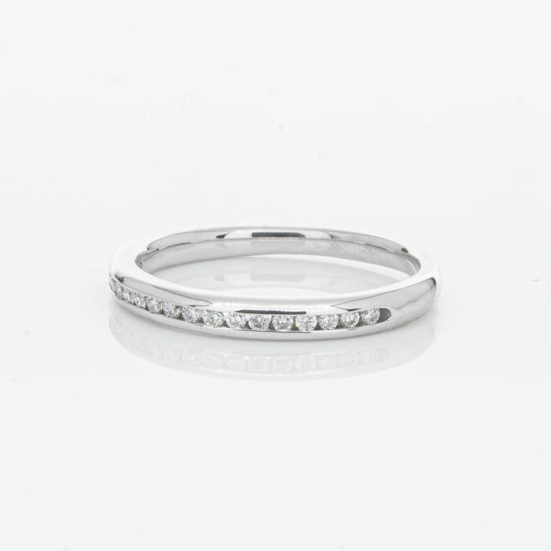 14ct White Gold Diamond Vida Band-Ring-Walker & Hall