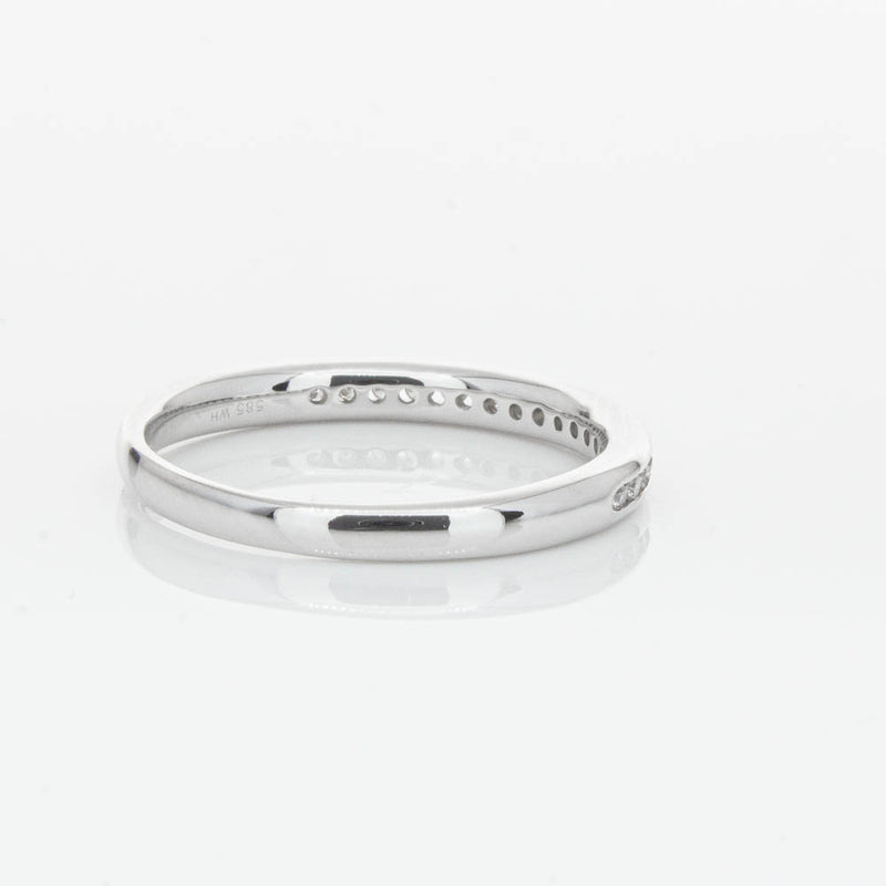 14ct White Gold Diamond Vida Band-Ring-Walker & Hall