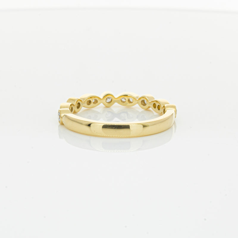 18ct Yellow Gold Diamond Marquise Shaped Band-Ring-Walker & Hall