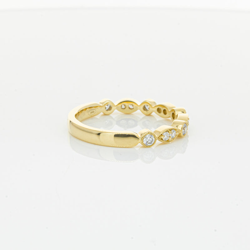 18ct Yellow Gold Diamond Marquise Shaped Band-Ring-Walker & Hall