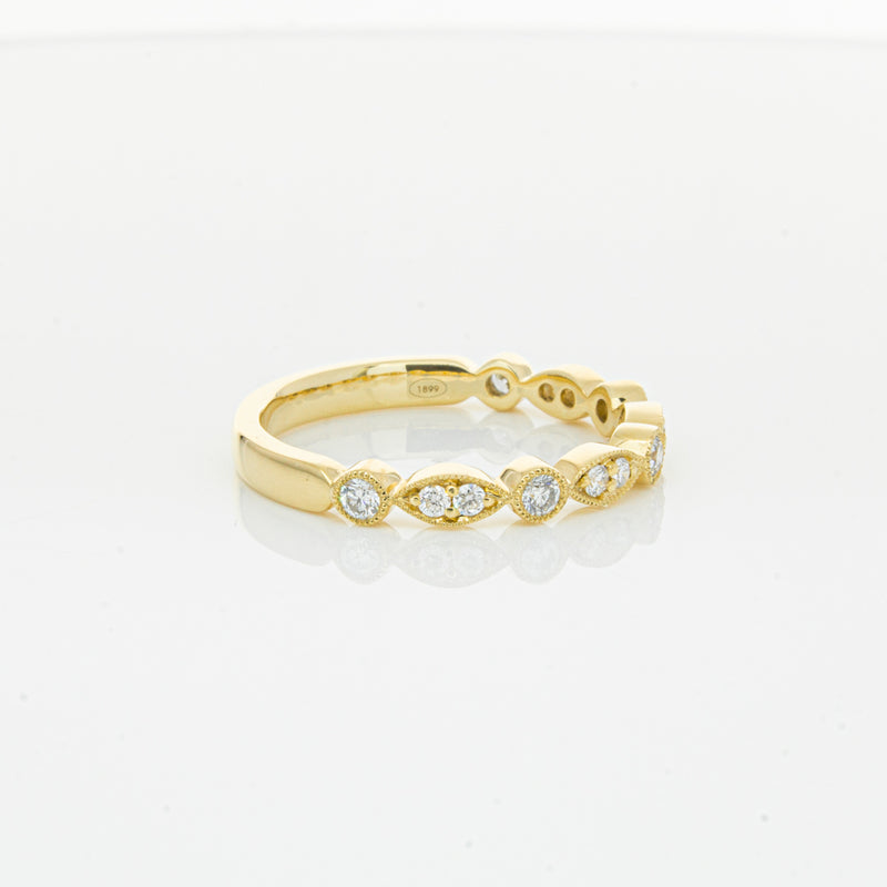 18ct Yellow Gold Diamond Marquise Shaped Band-Ring-Walker & Hall