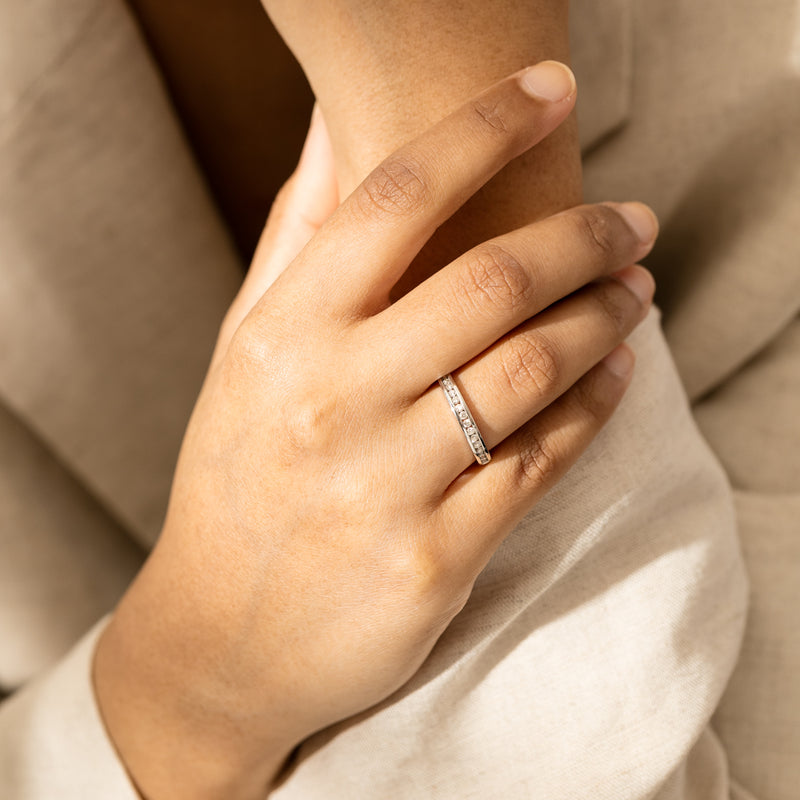 Deja Vu 9ct White Gold .25ct Diamond Band-Ring-Walker & Hall