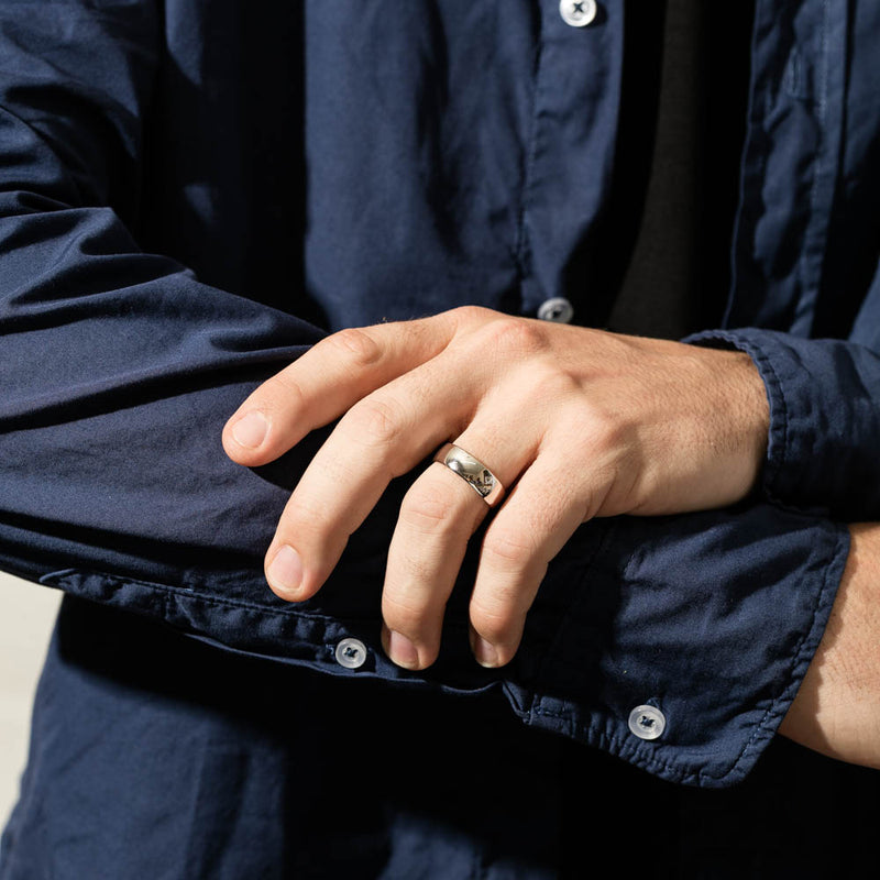 9ct White Gold 7mm Band-Ring-Walker & Hall