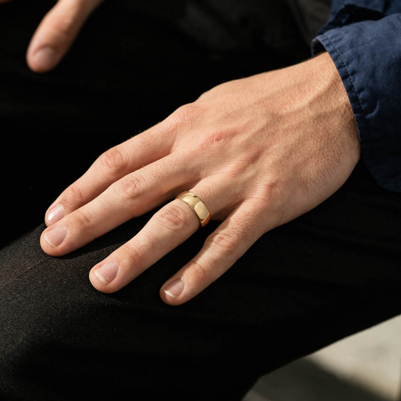 9ct Yellow Gold 7mm Band-Ring-Walker & Hall