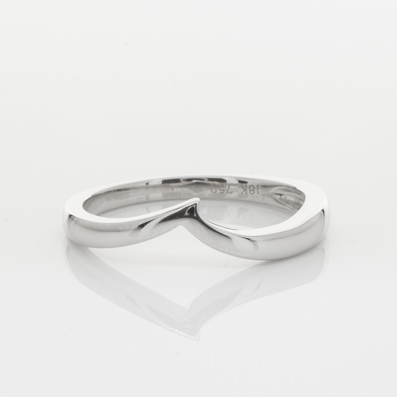 18ct White Gold Fitted Solstice Band-Ring-Walker & Hall