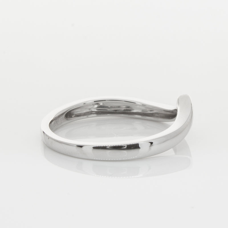 18ct White Gold Fitted Solstice Band-Ring-Walker & Hall