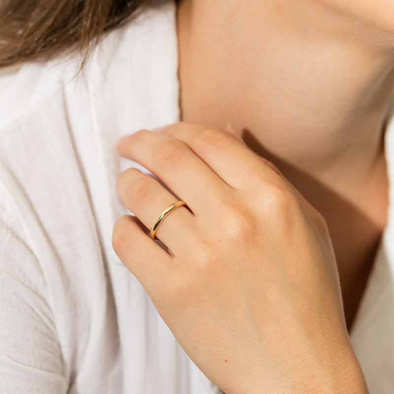 18ct Yellow Gold Nova Band-Ring-Walker & Hall