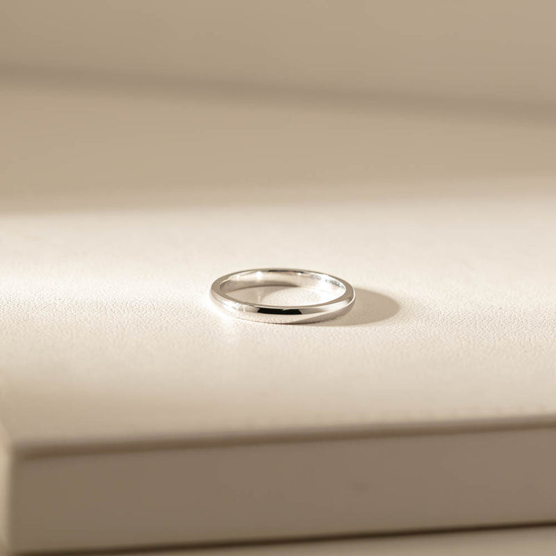 18ct White Gold 2.5mm Nova Band-Ring-Walker & Hall