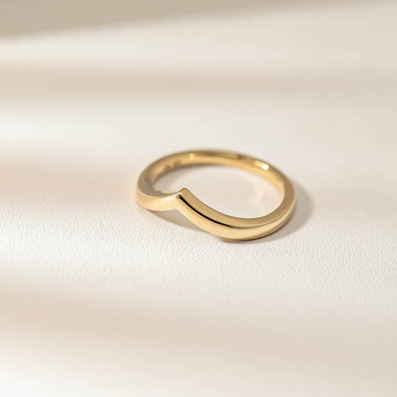 9ct Yellow Gold Chevron Band-Ring-Walker & Hall