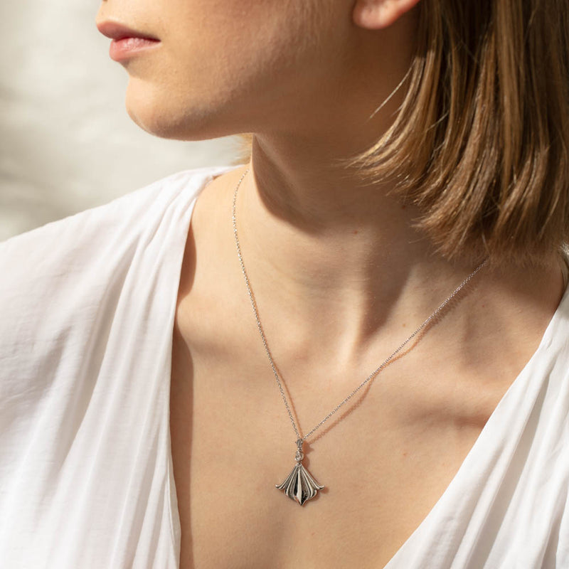 18ct White Gold .16ct Diamond Pendant-Necklace-Walker & Hall