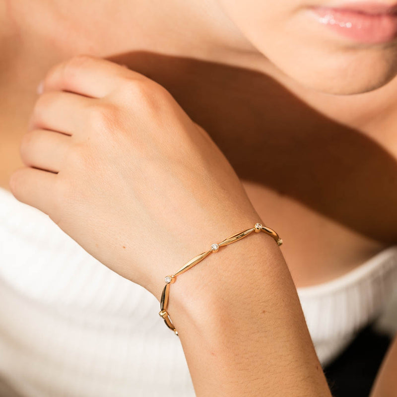 18ct Yellow Gold Diamond Cadenza Bracelet-Bracelet-Walker & Hall