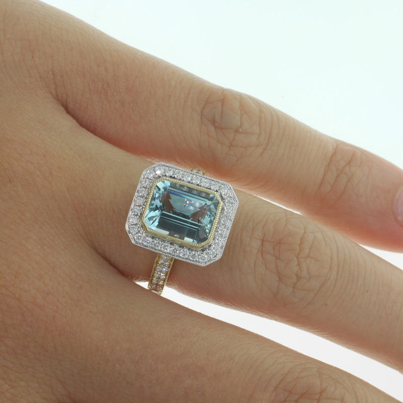 18ct Yellow & 18ct White Gold Aquamarine Ring-Ring-Walker & Hall
